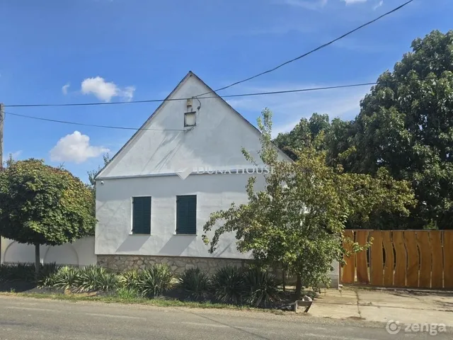 Eladó ház Garé 140 nm