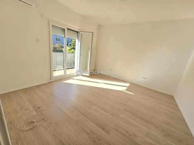 Eladó lakás Pécs, Uránváros 54 nm