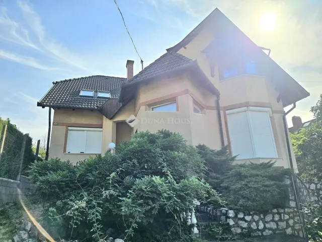 Eladó ház Pécs, Patacs 150 nm