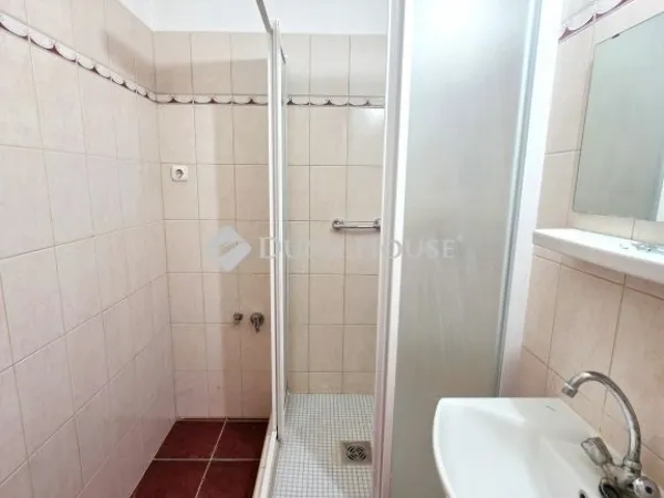 Eladó lakás Pécs, Kertváros 50 nm