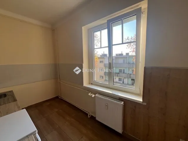 Eladó lakás Pécs, Basamalom 60 nm