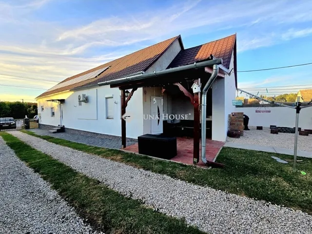 Eladó ház Magyarbóly 150 nm