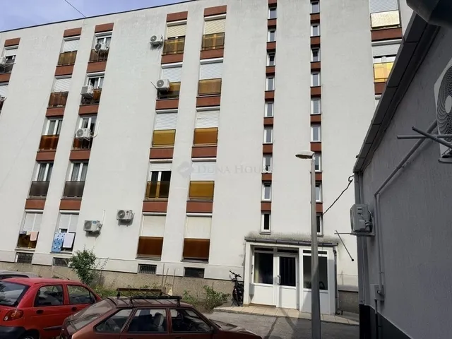 Eladó lakás Pécs, Uránváros 60 nm