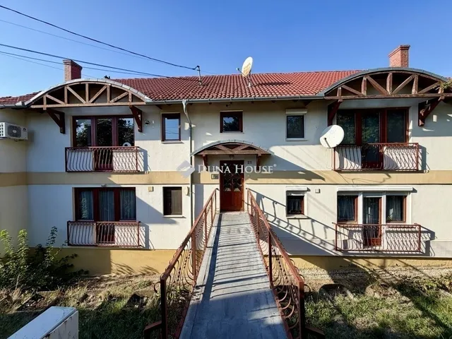Eladó lakás Pécs, Kertváros 98 nm