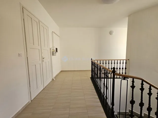 Eladó lakás Pécs, Belváros 26 nm