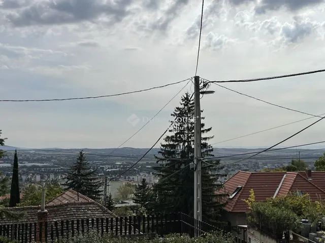 Eladó ház Pécs, Mecsekoldal 140 nm