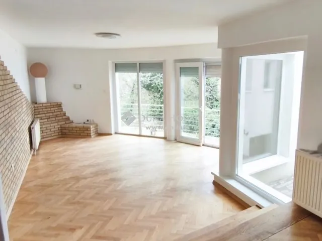 Eladó ház Pécs, Egyetemváros 105 nm