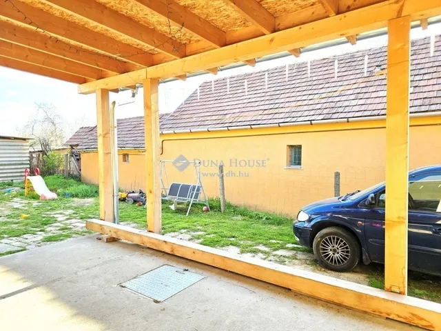 Eladó ház Pécs, Hird 82 nm