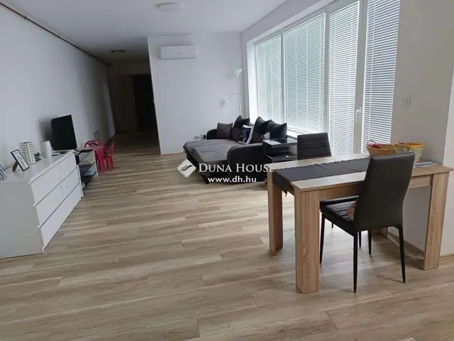 Eladó lakás Kozármisleny 84 nm