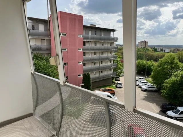 Eladó lakás Pécs, Kertváros 29 nm