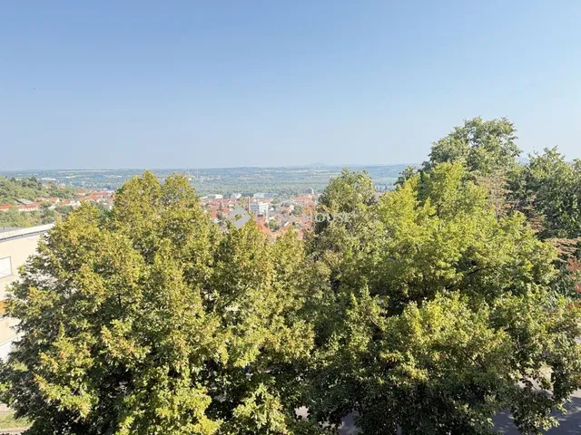 Eladó lakás Pécs, Mecsekoldal 62 nm