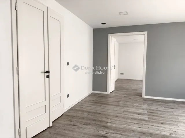 Eladó lakás Pécs 113 nm