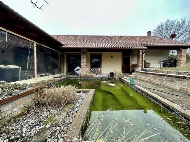 Eladó ház Kozármisleny 137 nm