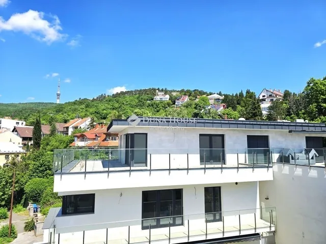 Eladó lakás Pécs 106 nm