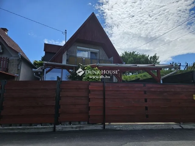 Eladó ház Kökény 90 nm