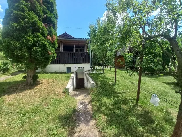 Eladó ház Gyód 25 nm