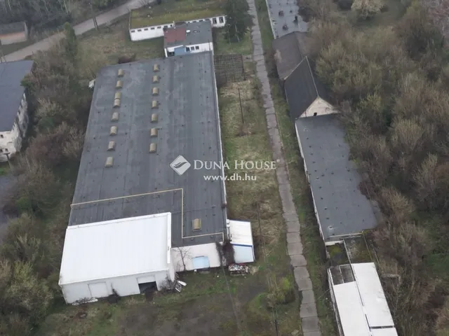 Eladó kereskedelmi és ipari ingatlan Szekszárd 17308 nm
