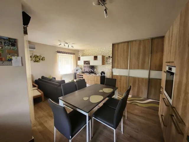 Eladó lakás Kozármisleny 57 nm