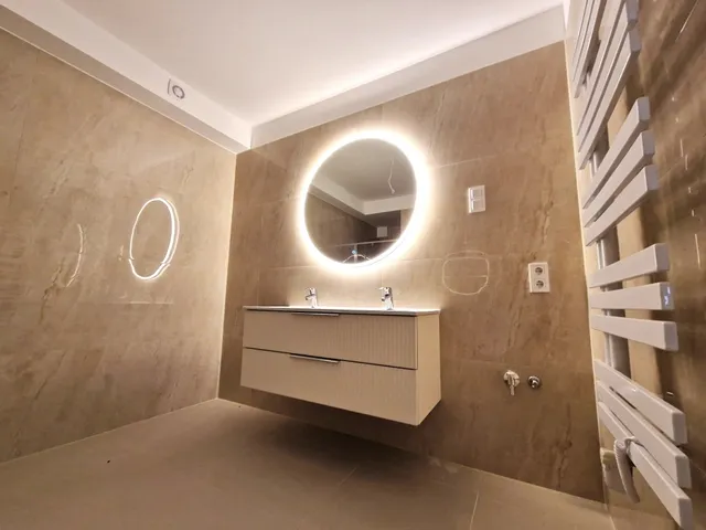 Eladó lakás Pécs, Kertváros 70 nm