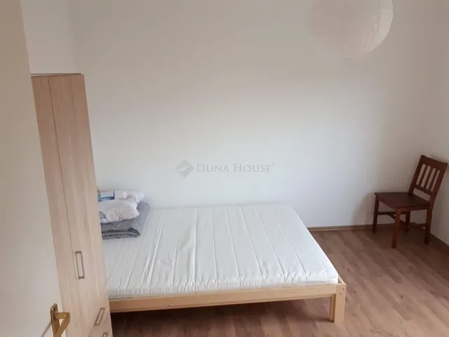 Eladó lakás Pécs, Egyetemváros 64 nm