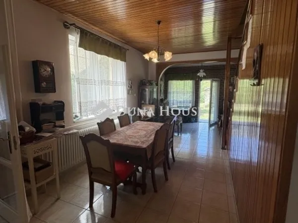 Eladó ház Pécs, Ürög 190 nm