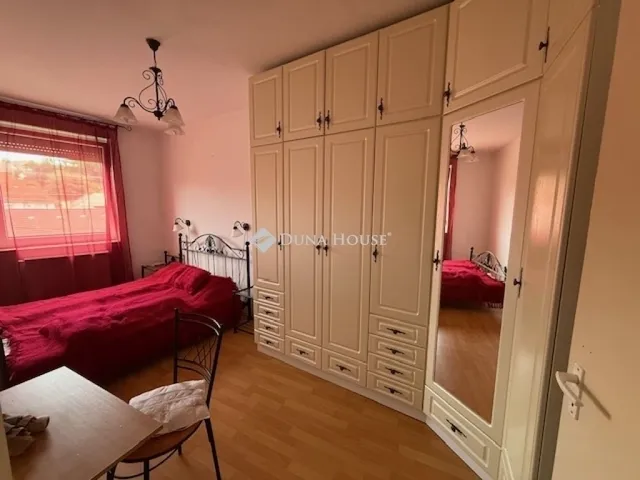 Eladó lakás Pécs, Budai városrész 62 nm