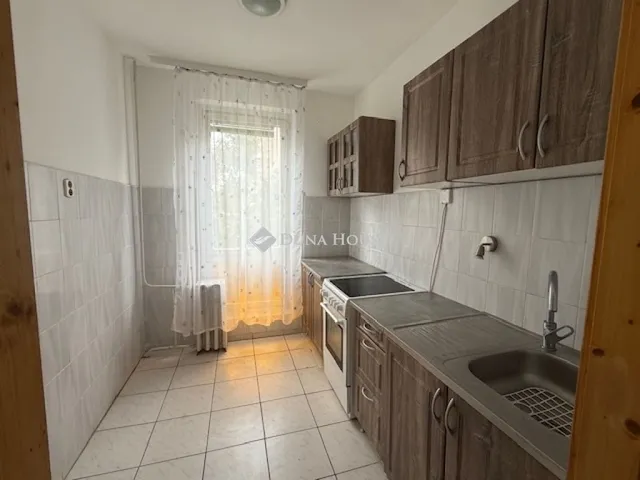Eladó lakás Pécs, Kertváros 40 nm