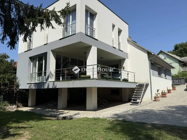 Eladó ház Szalánta 301 nm