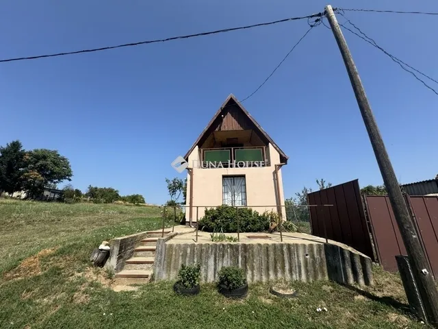 Eladó ház Gyód 42 nm