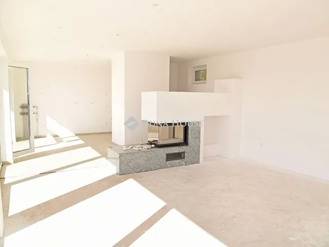 Eladó lakás Pécs, Mecsekoldal 150 nm