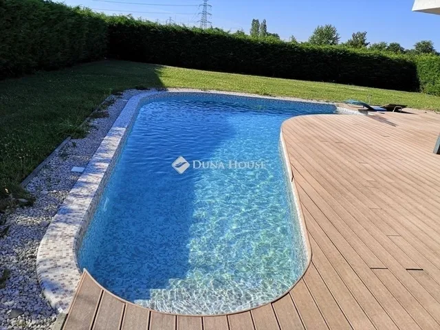 Eladó ház Nagykozár 156 nm