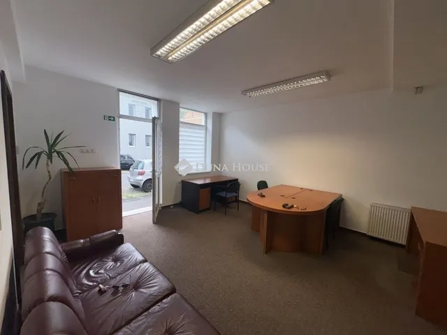 Eladó lakás Pécs 78 nm