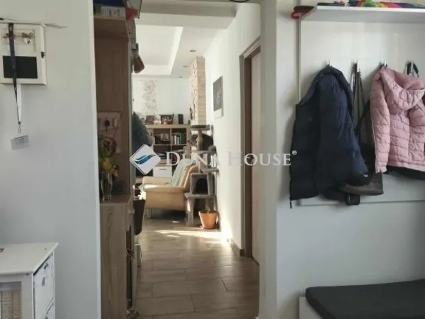 Eladó ház Pécs, Vasas 72 nm