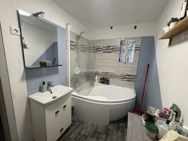 Eladó ház Pécs, Patacs 162 nm