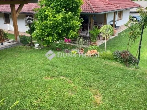 Eladó ház Nagykozár 130 nm