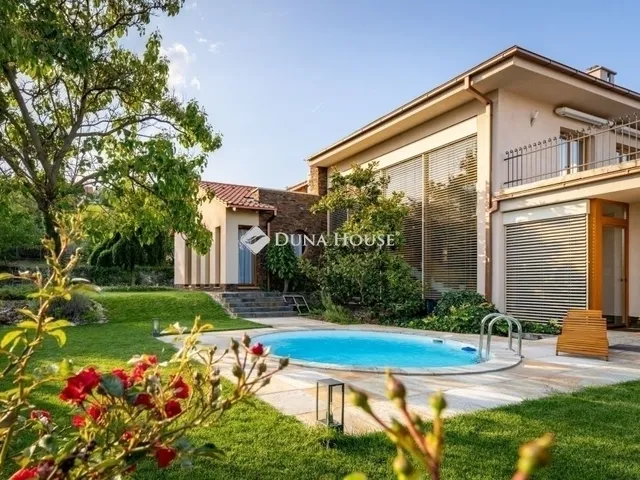 Eladó ház Pécs, Havihegy 300 nm