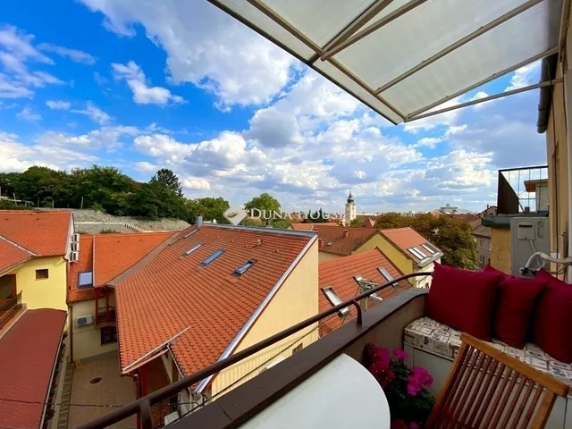 Eladó lakás Pécs, Rókusdomb 63 nm