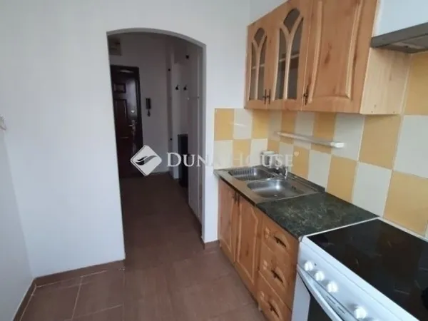 Eladó lakás Pécs, Kertváros 40 nm