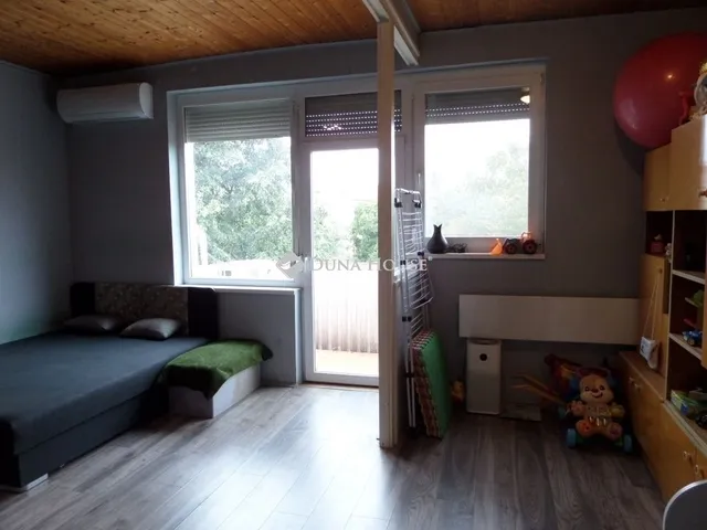 Eladó lakás Pécs, Uránváros 39 nm