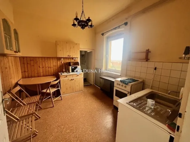 Eladó ház Pécs, Ledina 210 nm