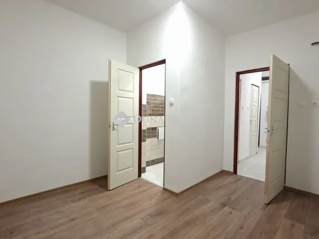 Eladó lakás Komló 51 nm