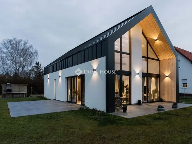 Eladó ház Balatonkeresztúr 154 nm