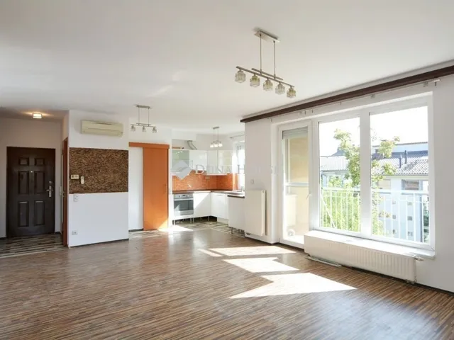 Kiadó lakás Kecskemét 77 nm