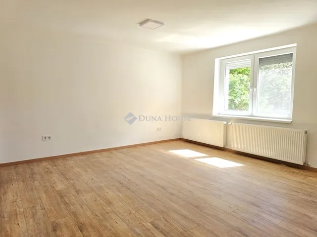 Eladó lakás Pécs, Mecsekoldal 116 nm