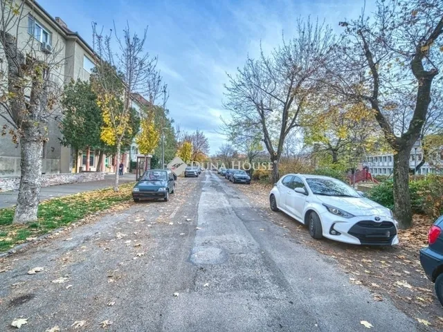 Eladó lakás Pécs, Ispitaalja 92 nm