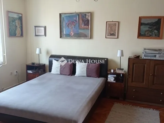 Eladó lakás Pécs, Egyetemváros 94 nm