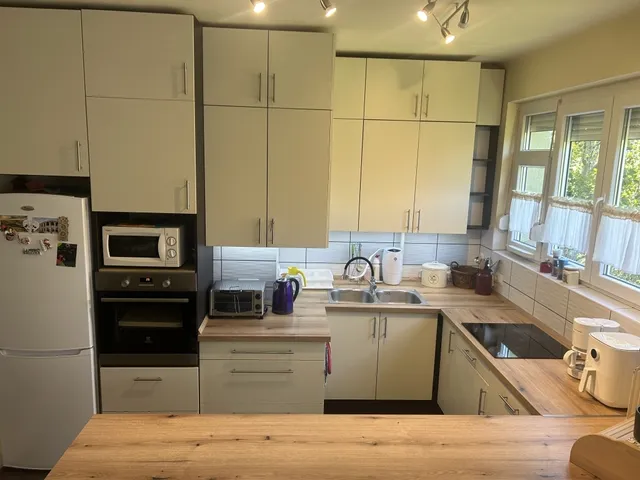 Eladó lakás Pécs, Uránváros 56 nm