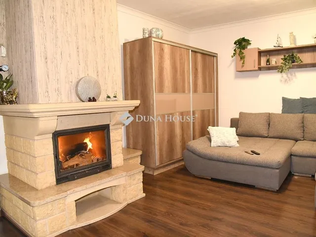 Eladó lakás Pécs, Belváros 73 nm