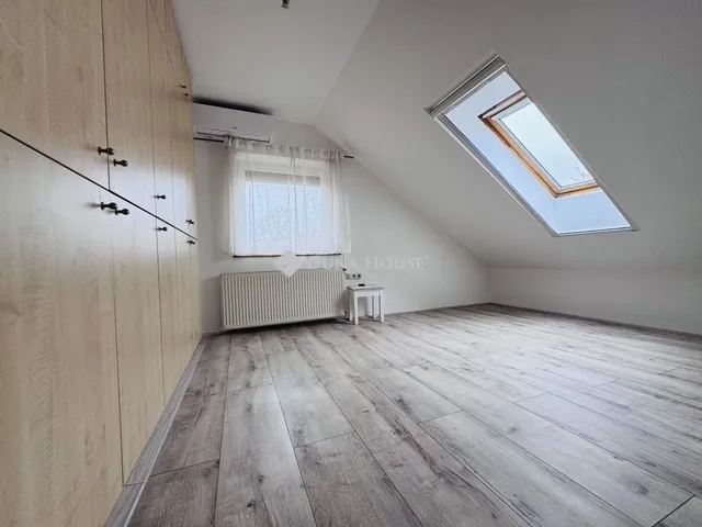 Eladó lakás Pécs 106 nm