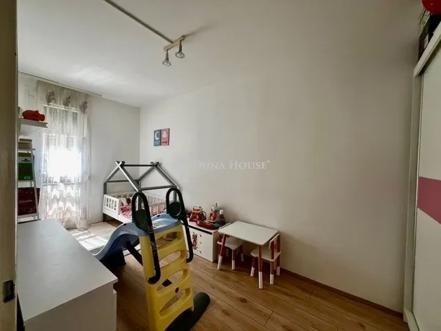 Eladó lakás Pécs, Kertváros 64 nm